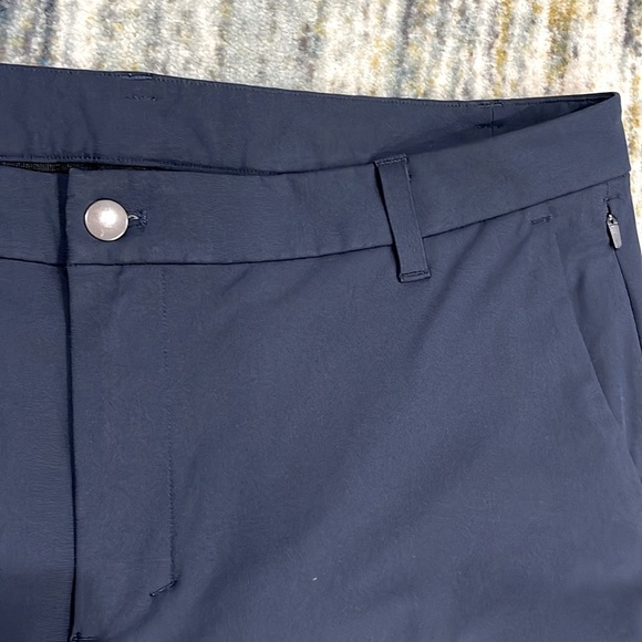 Like New Lululemon Commission Pant Classic Fit Men’s 38”x 30” TRNV - True Navy - Picture 11 of 16